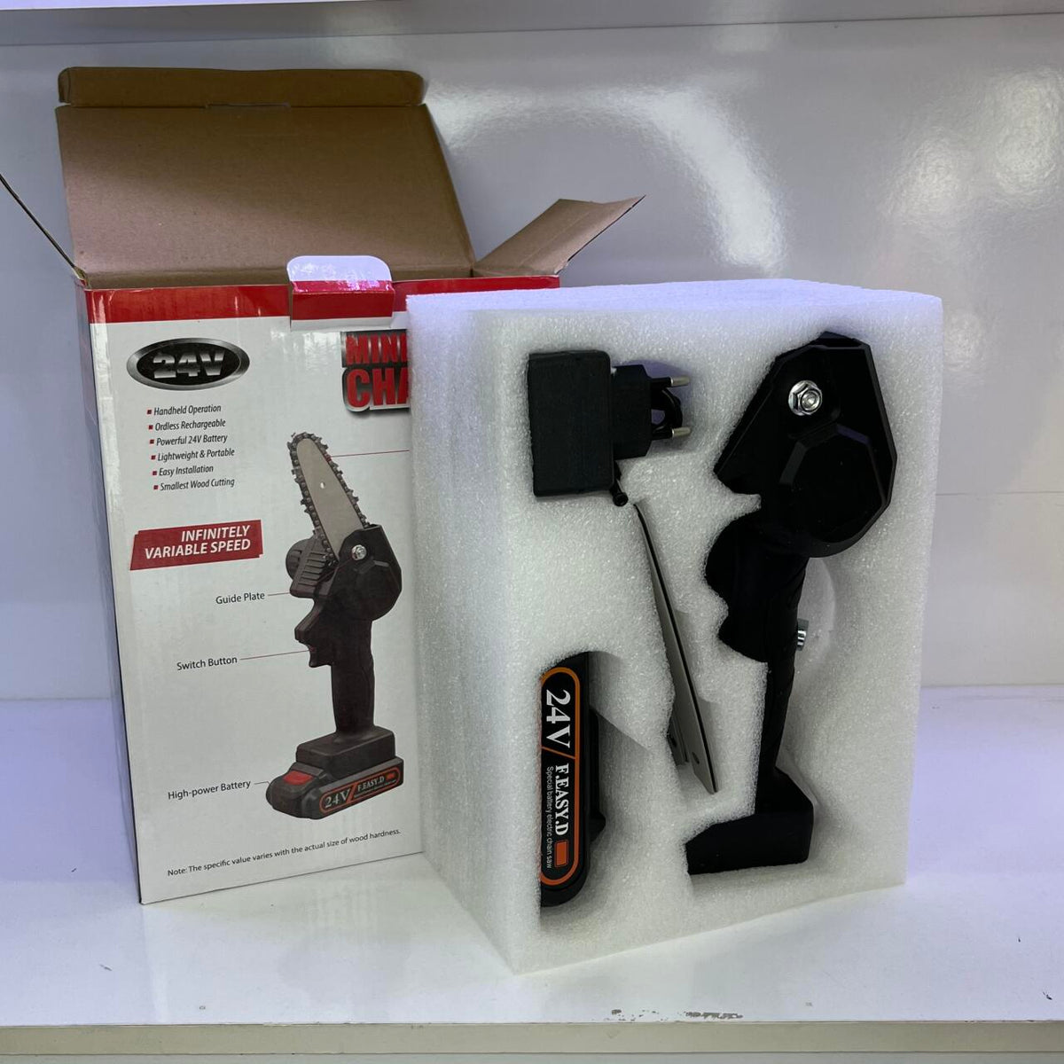 Mini motosierra eléctrica de mano inalámbrica